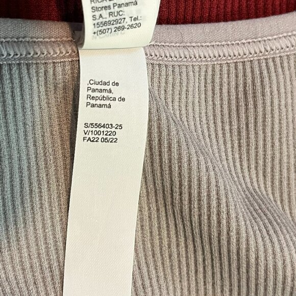 Set of 3! Athleta Aurora Seamless Crop Rib Tanks - Red, Wine, Lavender - Large - Picture 10 of 13